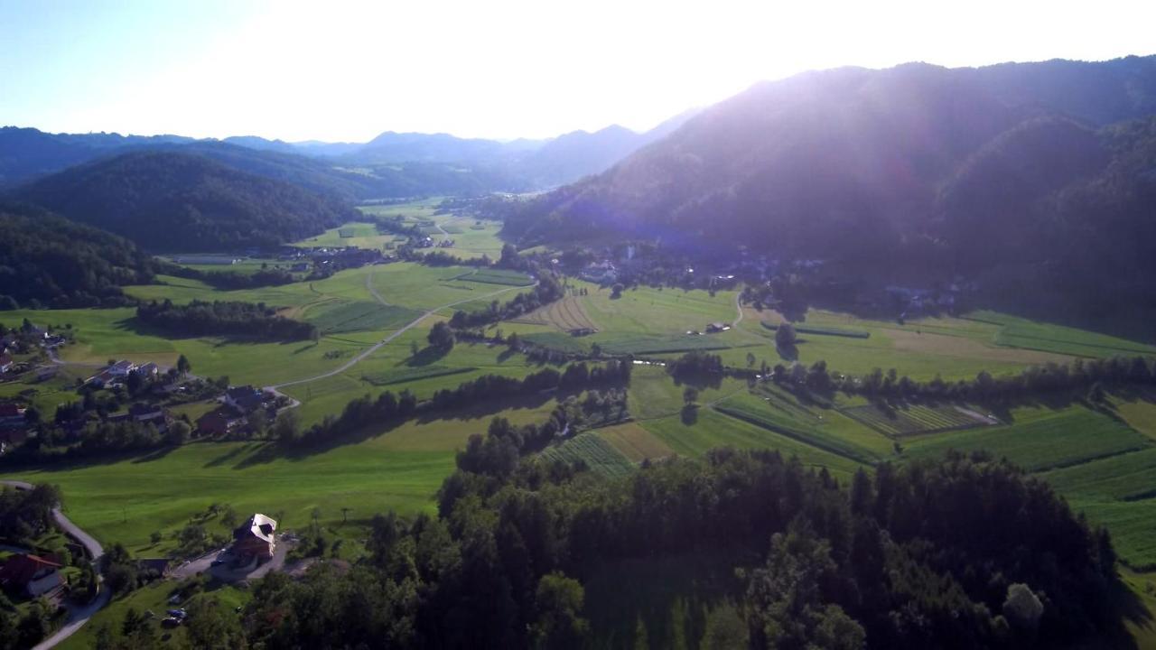 B&B Černe Polhov Gradec Exteriér fotografie