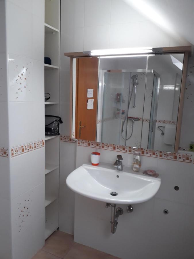 B&B Černe Polhov Gradec Exteriér fotografie