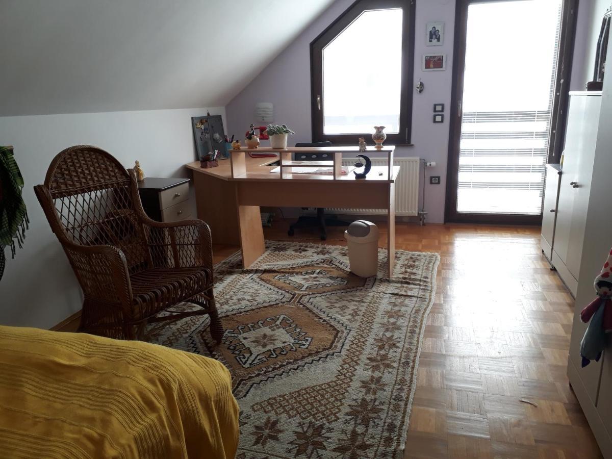B&B Černe Polhov Gradec Exteriér fotografie