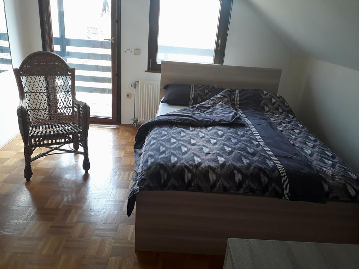 B&B Černe Polhov Gradec Exteriér fotografie